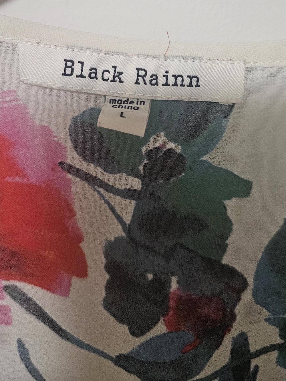 Black Rainn Floral Ruffle Sleeve Blouse – Size Large - Picture 3 of 3